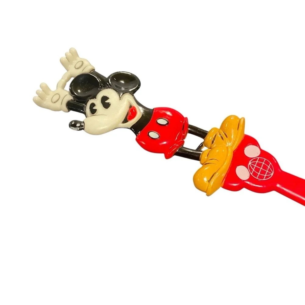 Vintage Walt Disney World Back Scratcher Mickey Mouse Arms Up Classic